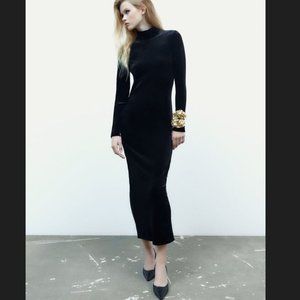 NWT OPEN BACK BLACK VELVET EVENING DRESS